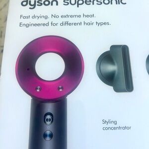 Dyson Supersonic HD08 with all attachments and sealed